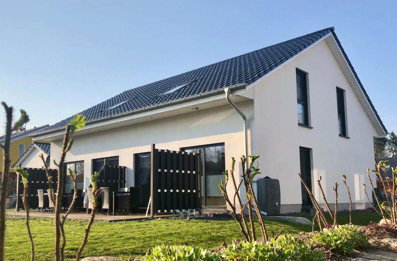 Ferienhaus Traumspot Wiek auf Rügen Exterior foto